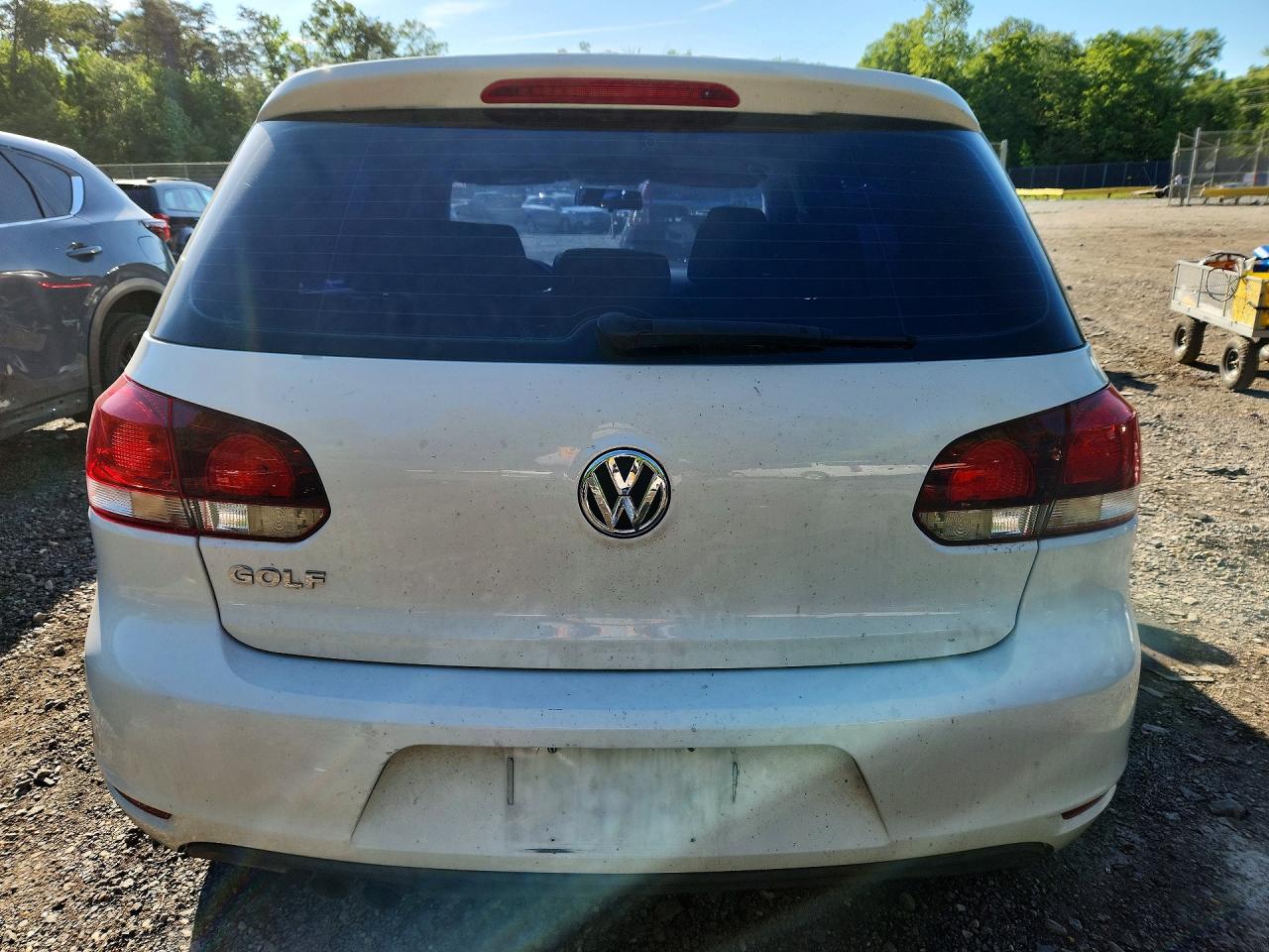 2010 VOLKSWAGEN GOLF