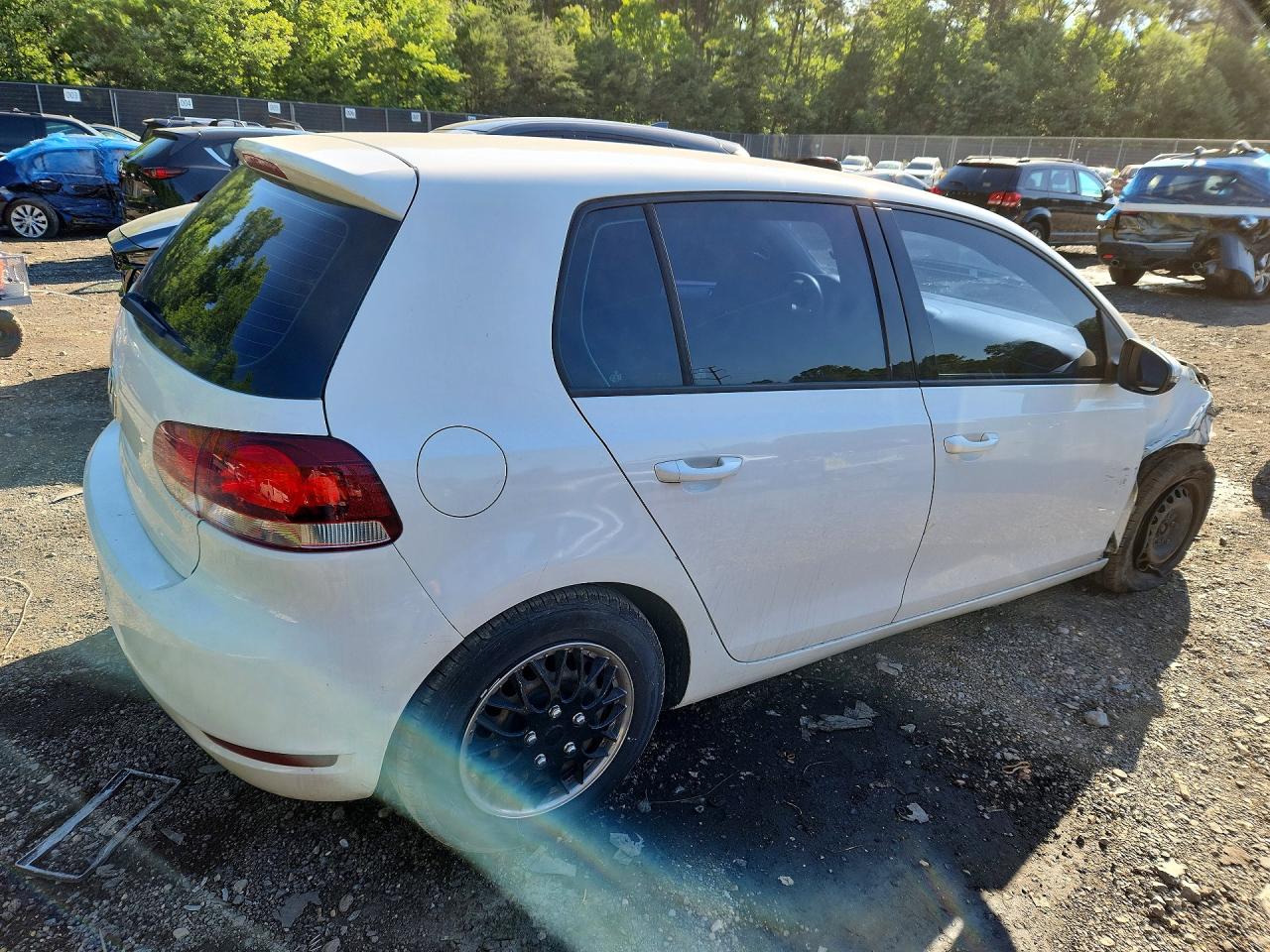 2010 VOLKSWAGEN GOLF