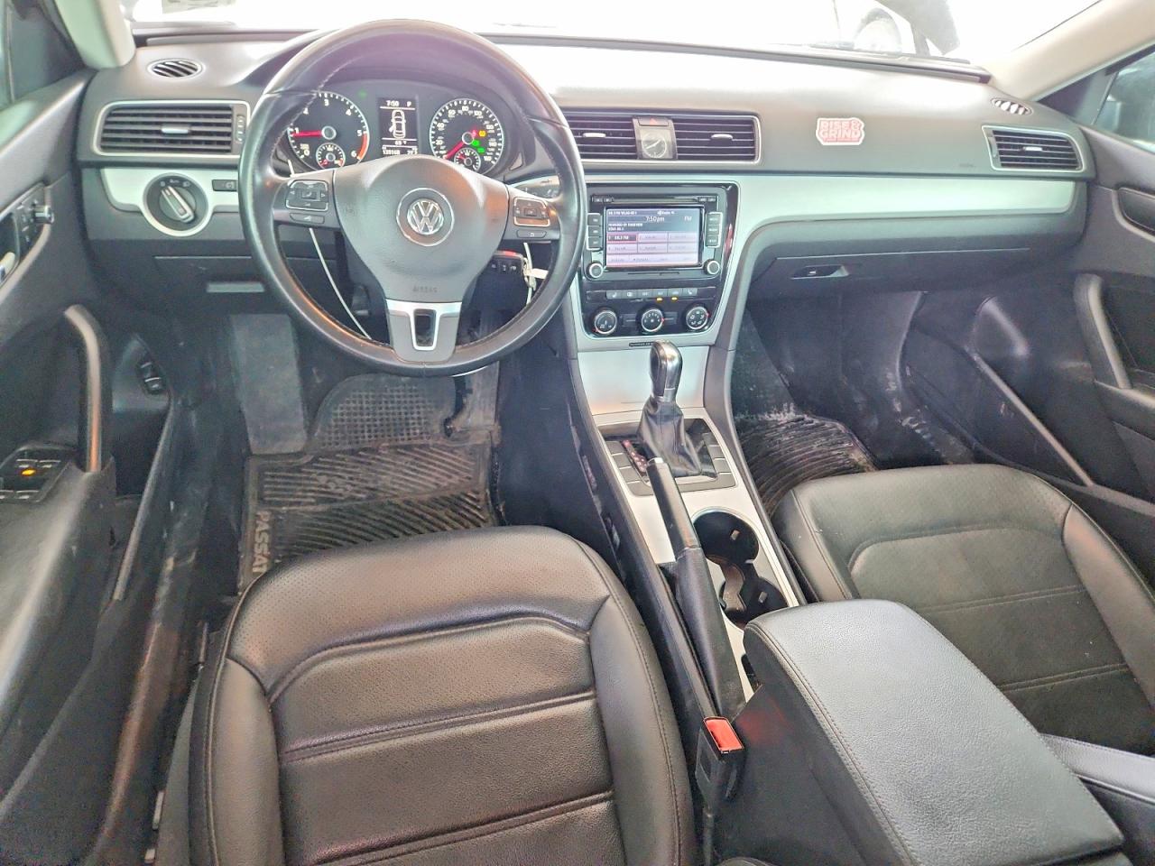 2013 VOLKSWAGEN PASSAT