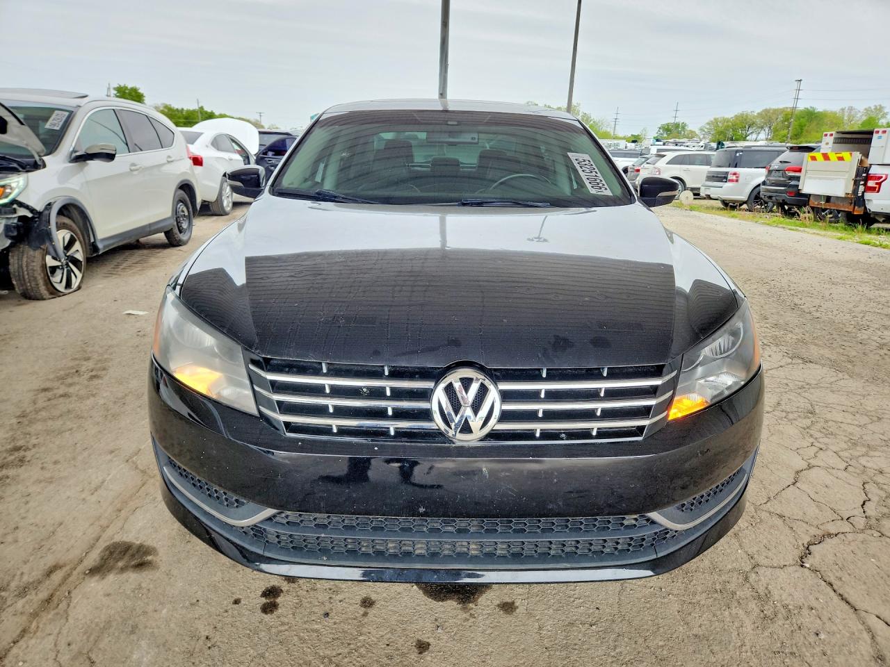 2013 VOLKSWAGEN PASSAT