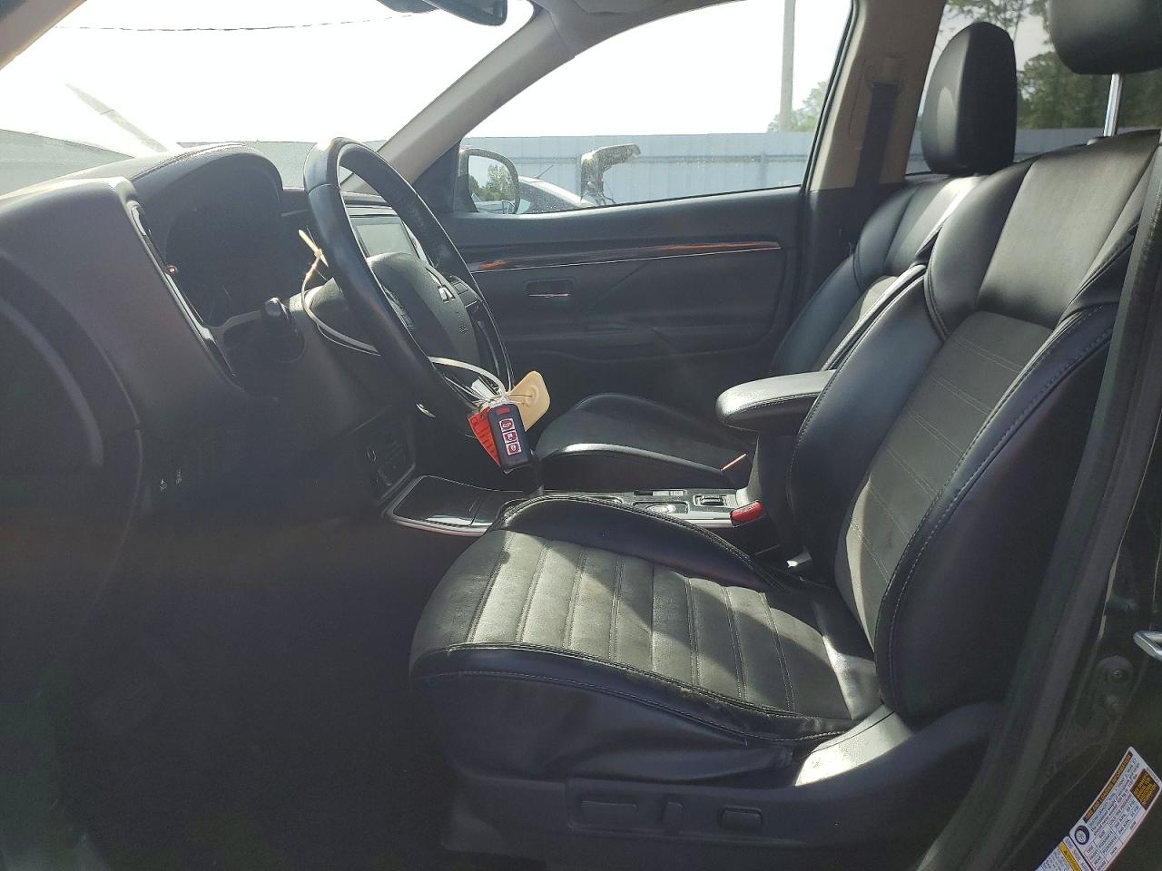 2020 MITSUBISHI OUTLANDER