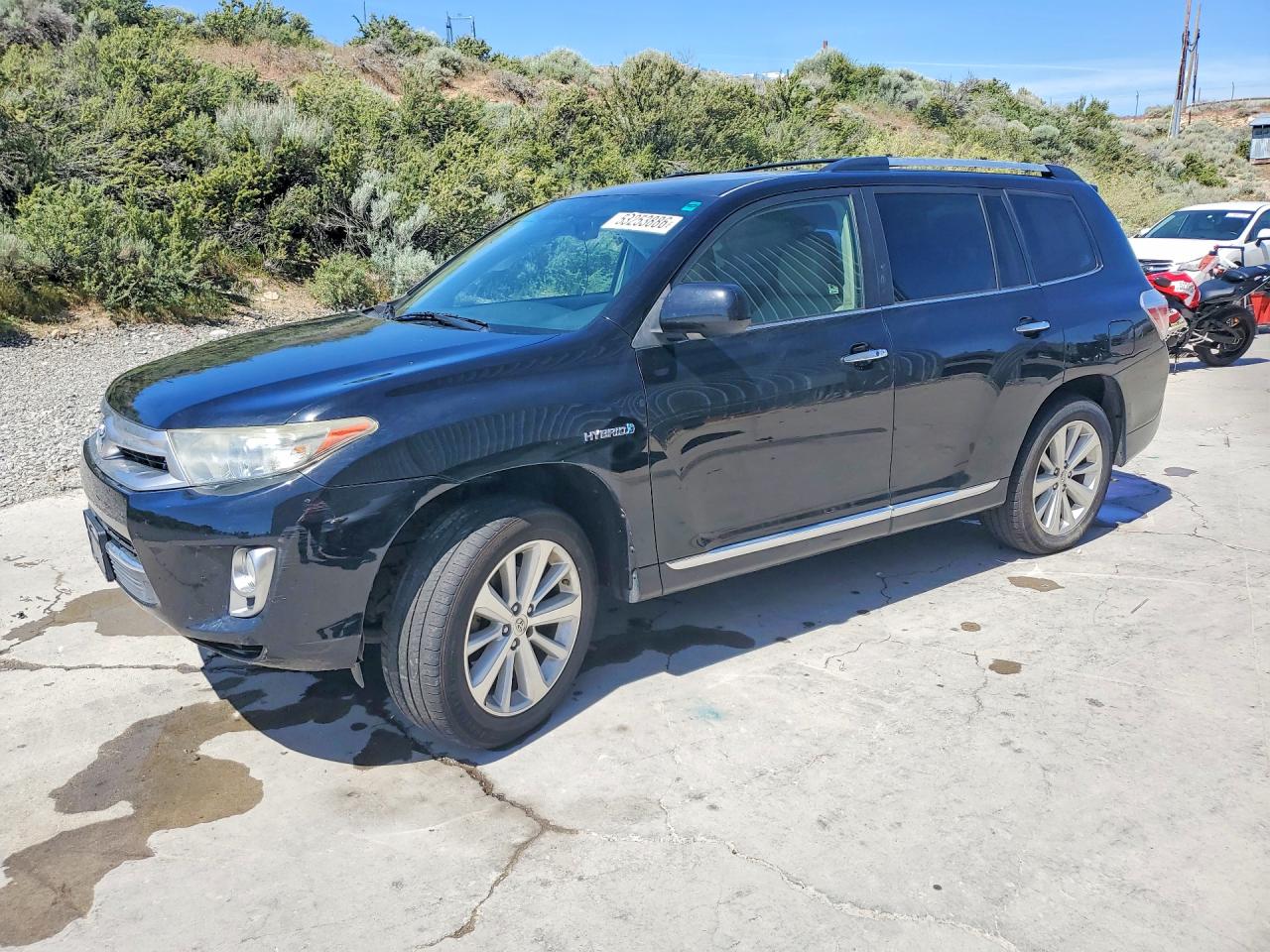 2011 TOYOTA HIGHLANDER