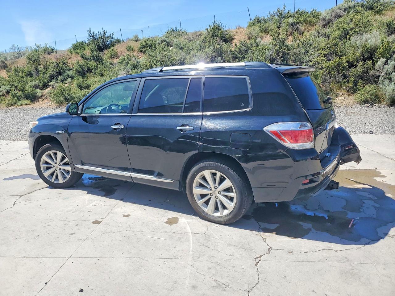 2011 TOYOTA HIGHLANDER