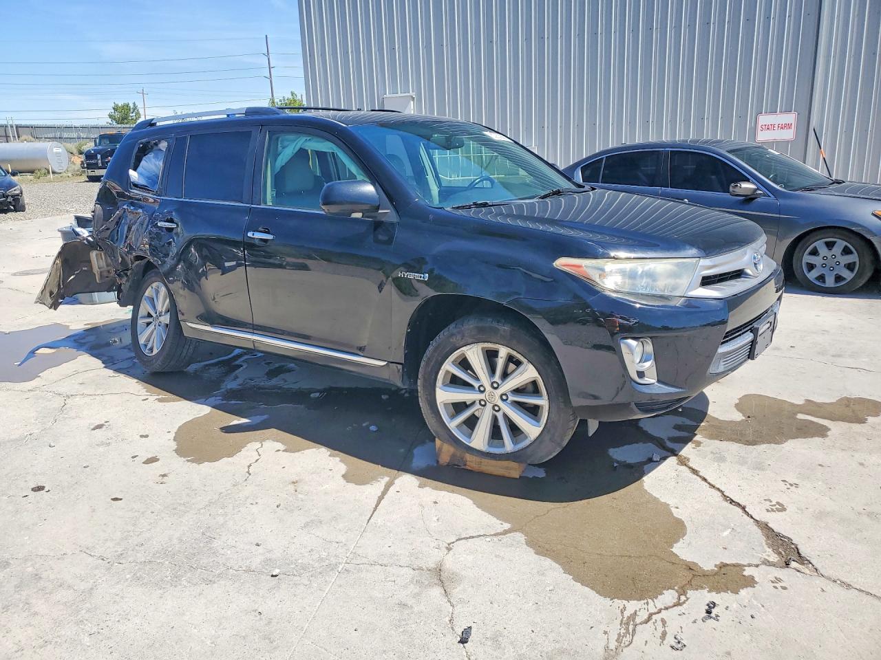 2011 TOYOTA HIGHLANDER