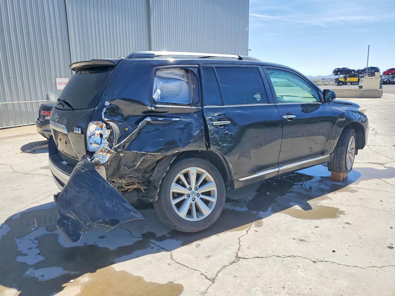 2011 TOYOTA HIGHLANDER