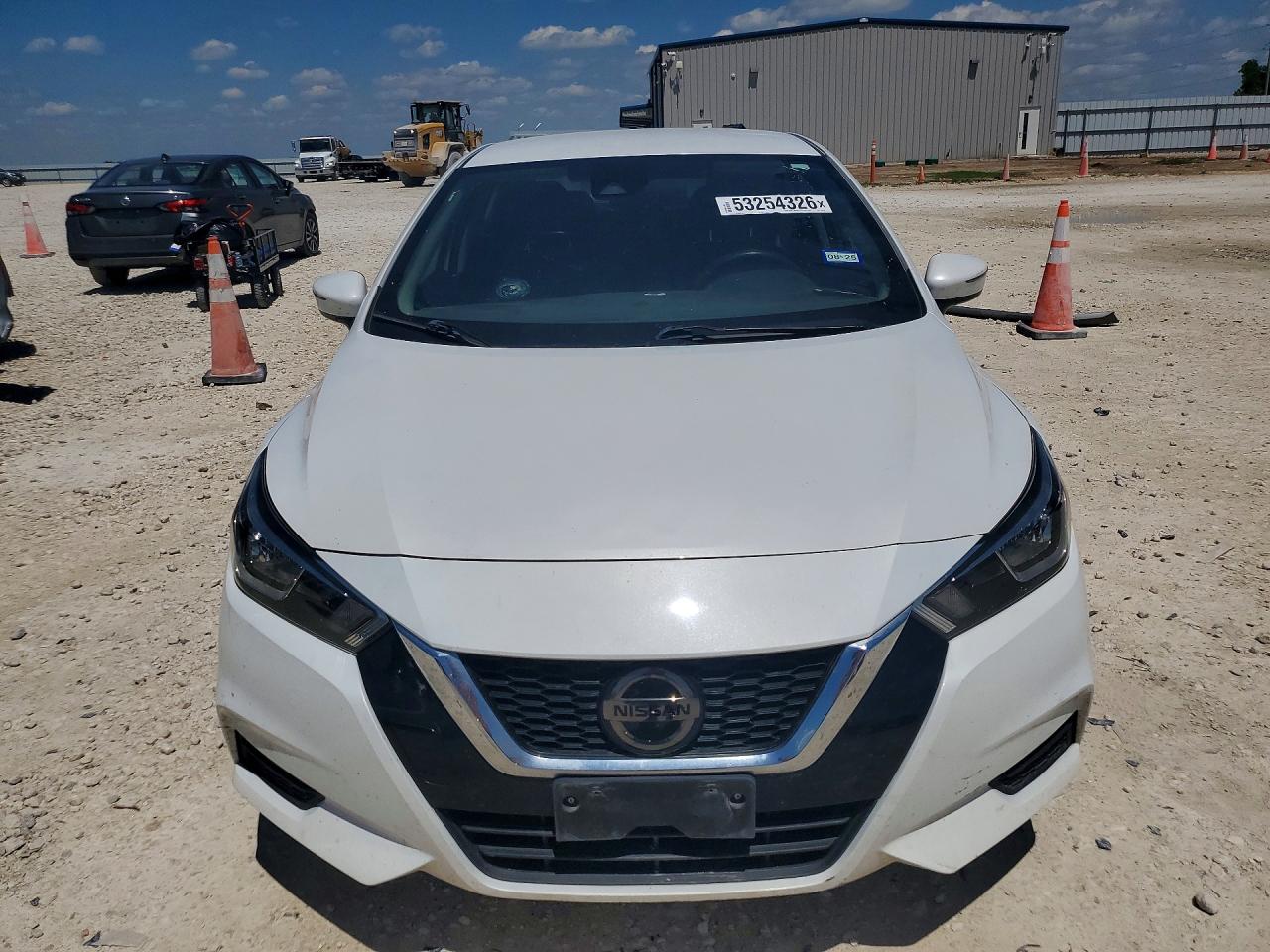 2021 NISSAN VERSA