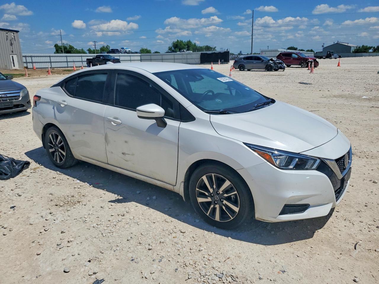 2021 NISSAN VERSA
