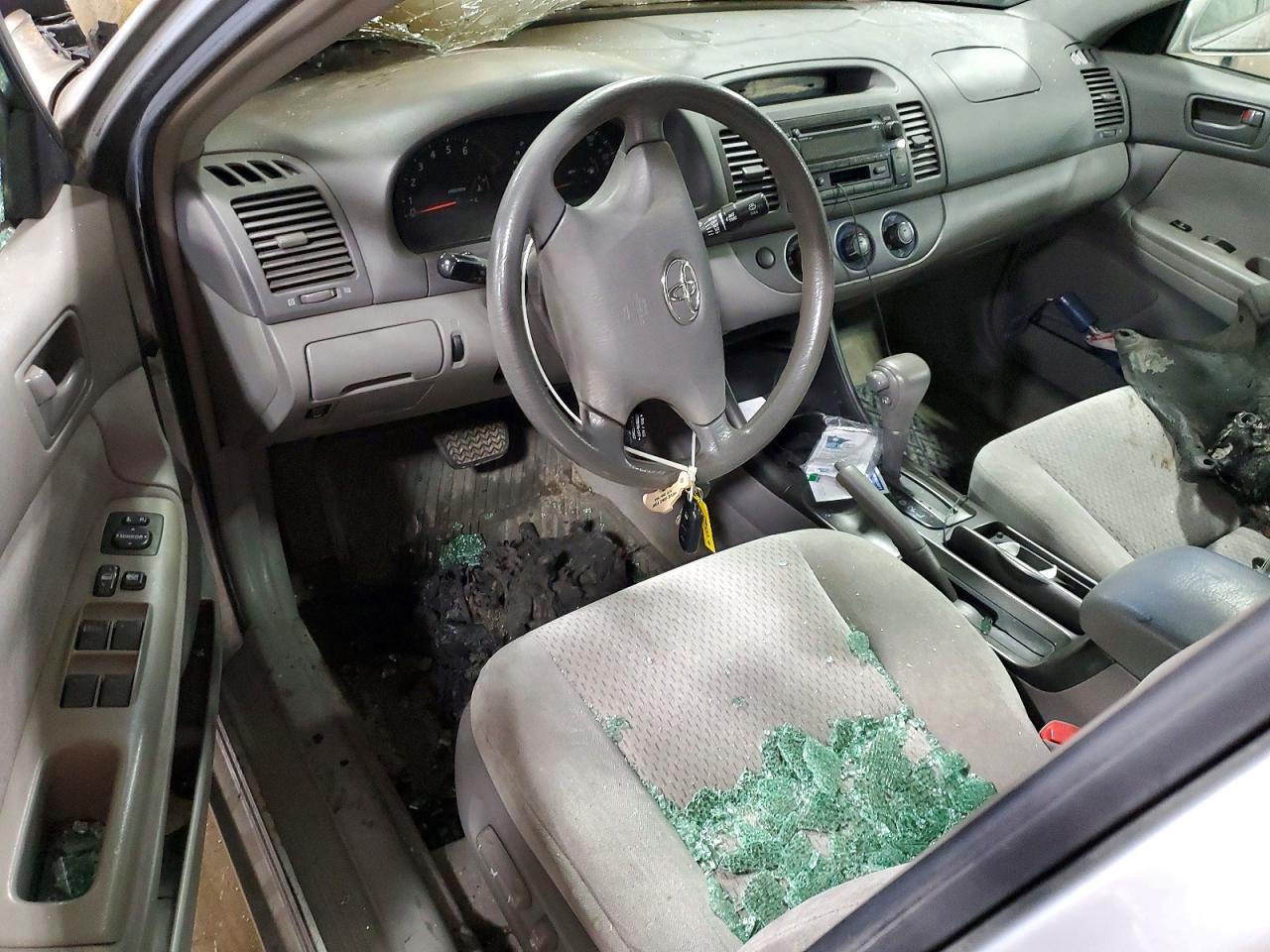 2004 TOYOTA CAMRY
