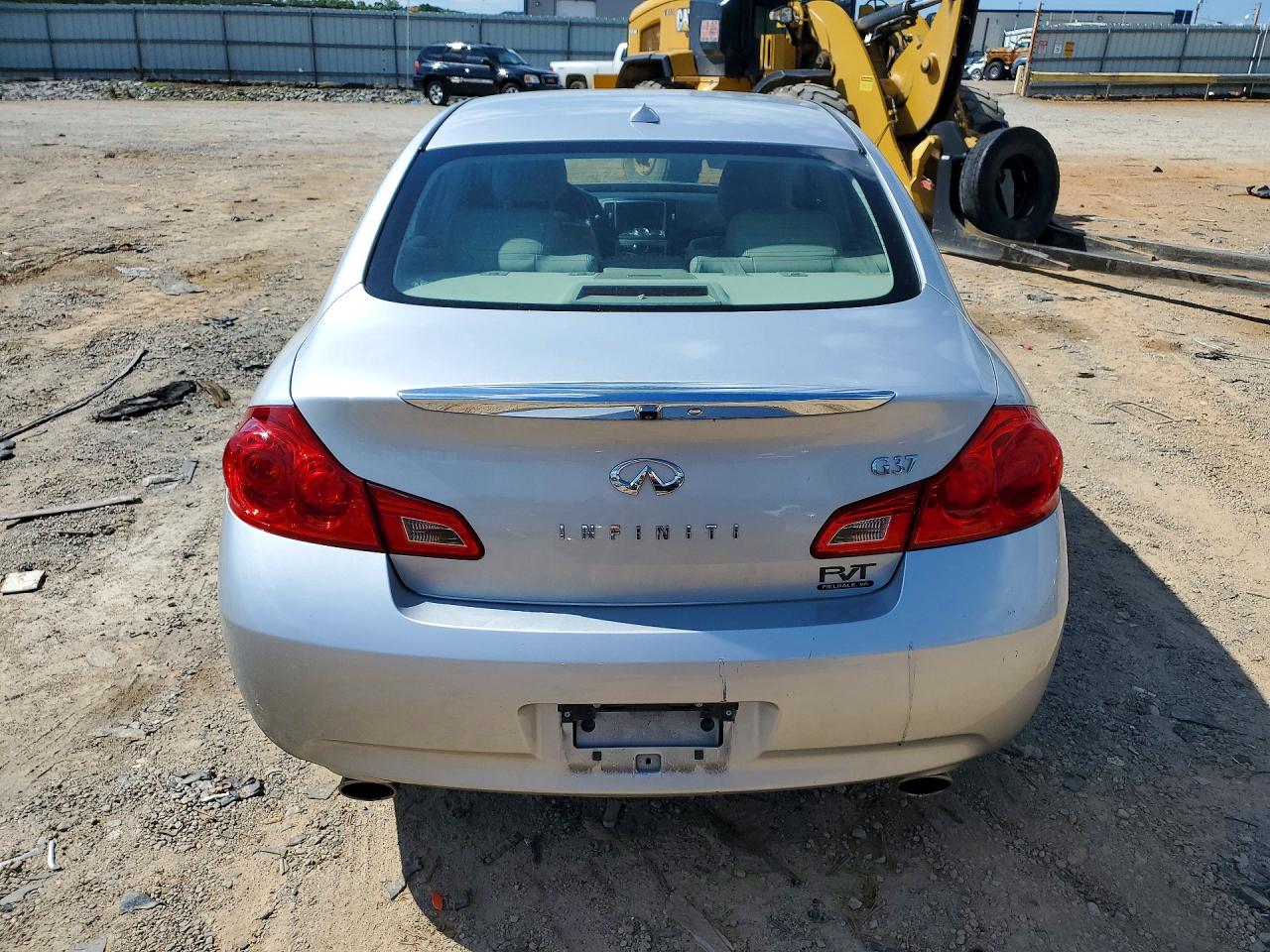 2009 INFINITI G37
