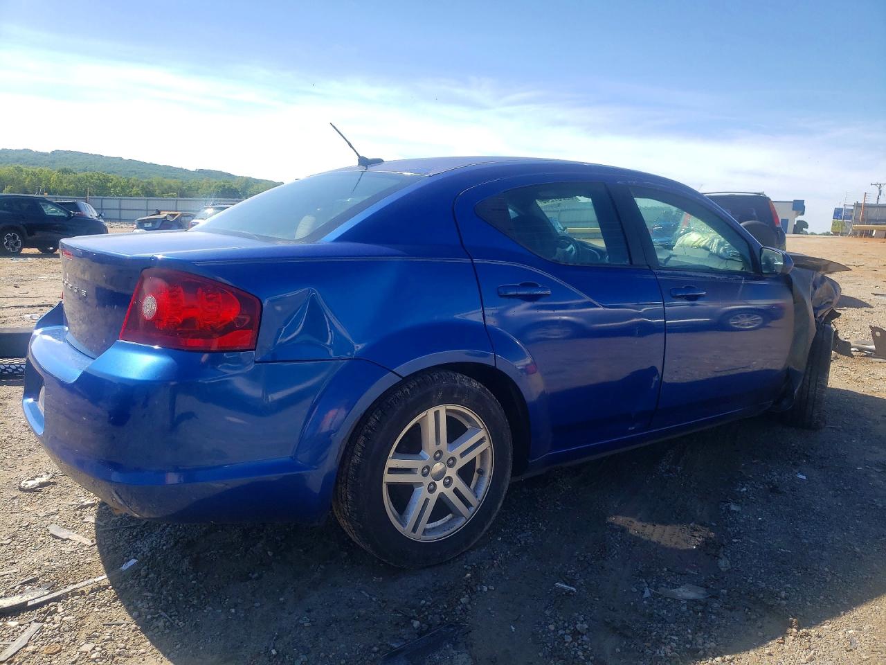 2012 DODGE AVENGER SX