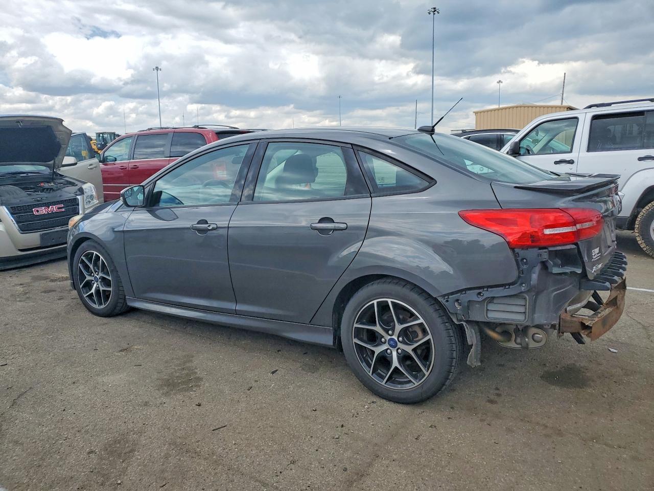 2016 FORD FOCUS