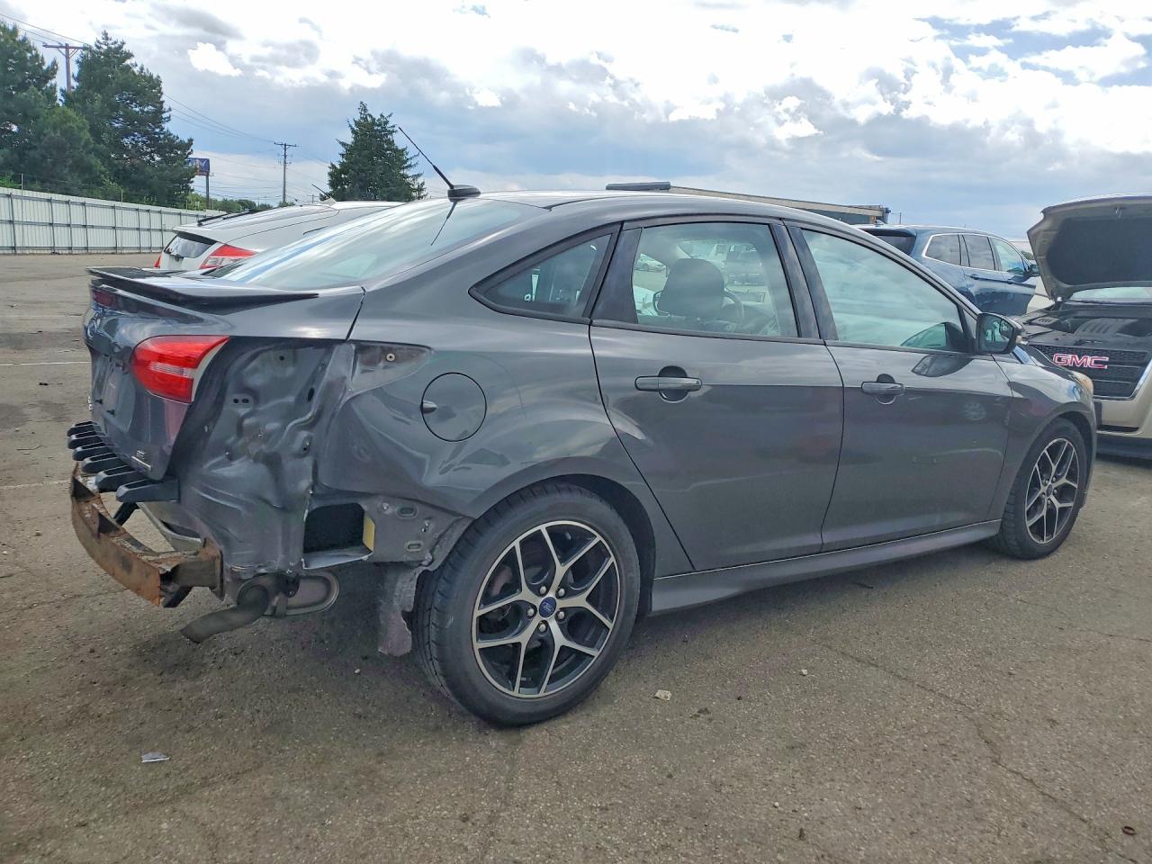 2016 FORD FOCUS