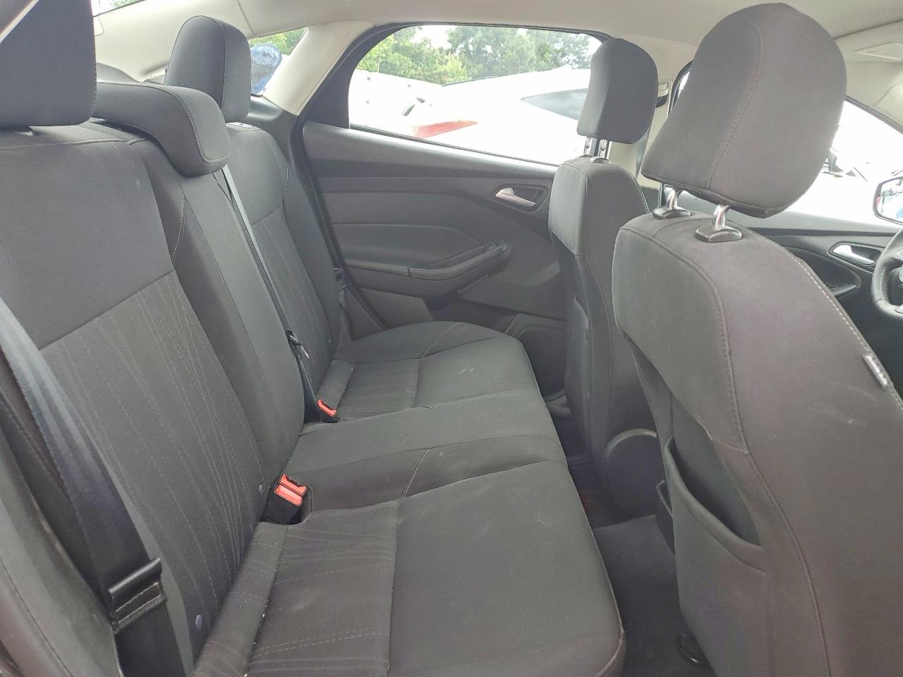 2016 FORD FOCUS