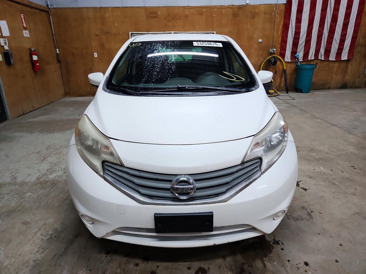 2016 NISSAN VERSA