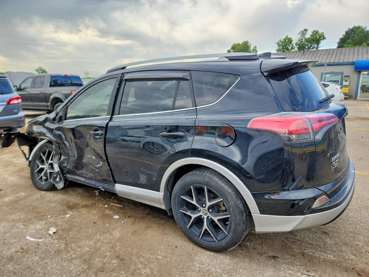 2016 TOYOTA RAV4
