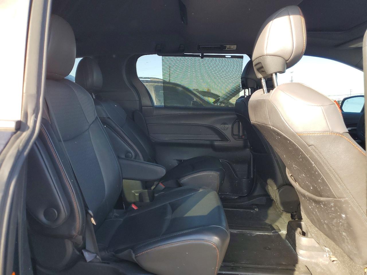 2022 TOYOTA SIENNA