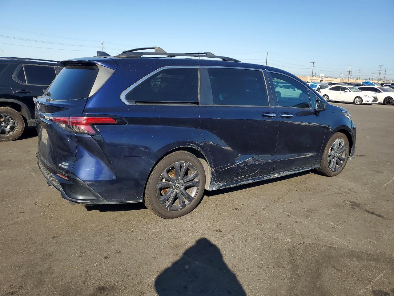 2022 TOYOTA SIENNA