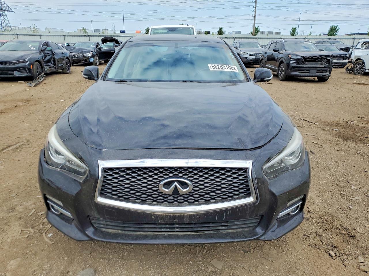 2015 INFINITI Q50