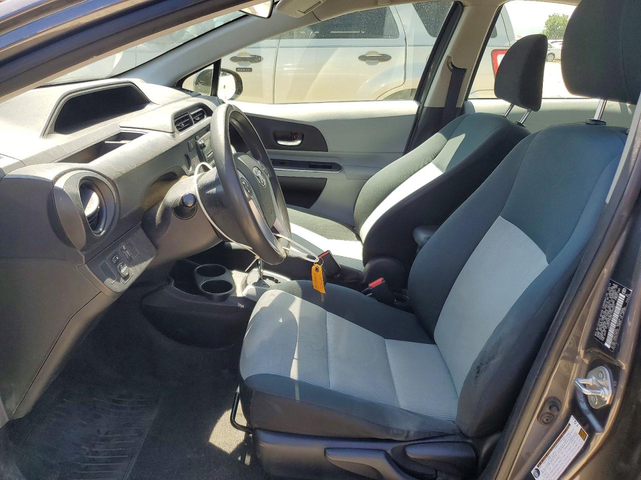 2014 TOYOTA PRIUS