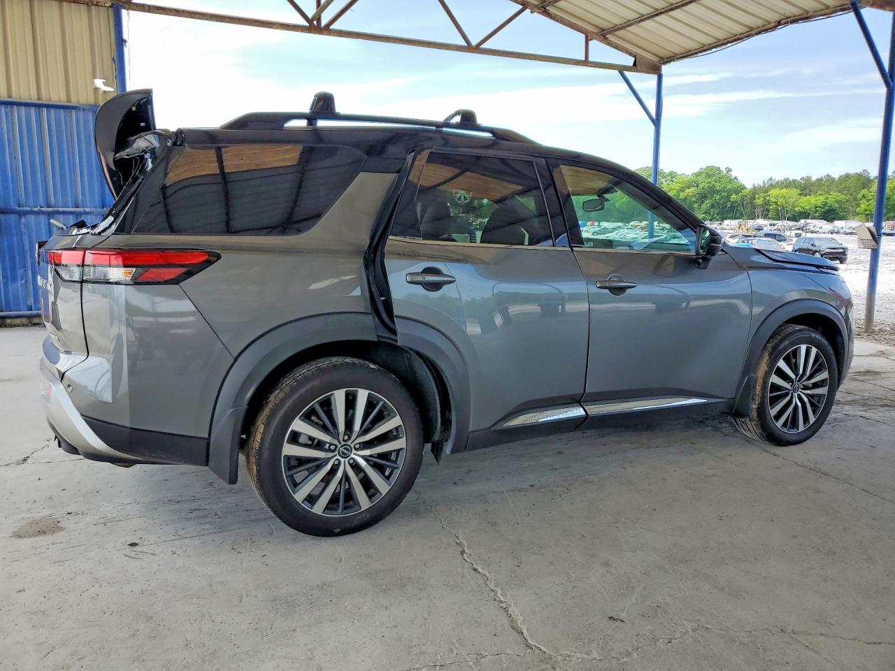 2022 NISSAN PATHFINDER