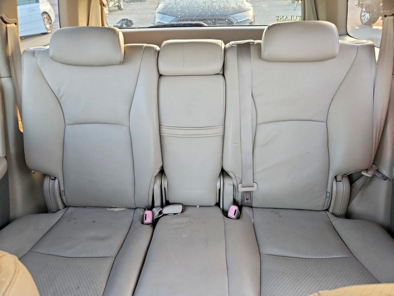2004 TOYOTA HIGHLANDER