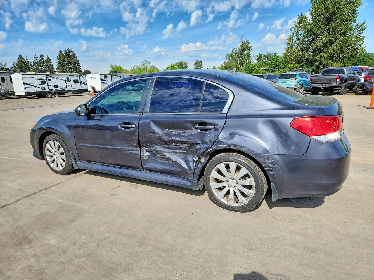2011 SUBARU LEGACY