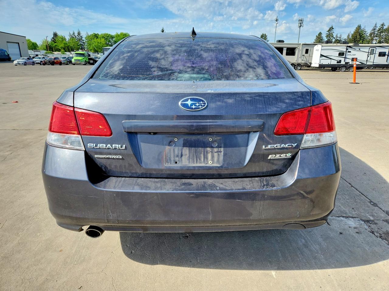 2011 SUBARU LEGACY