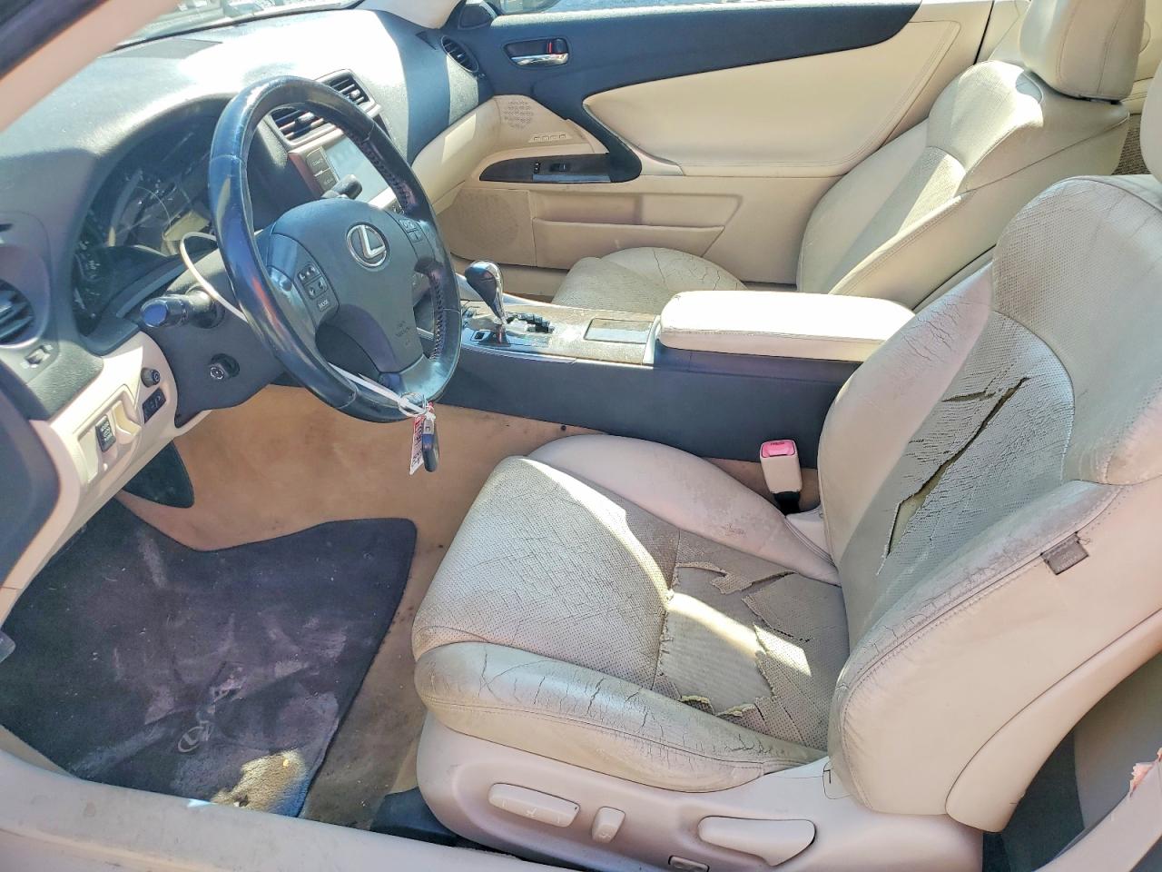 2010 LEXUS IS