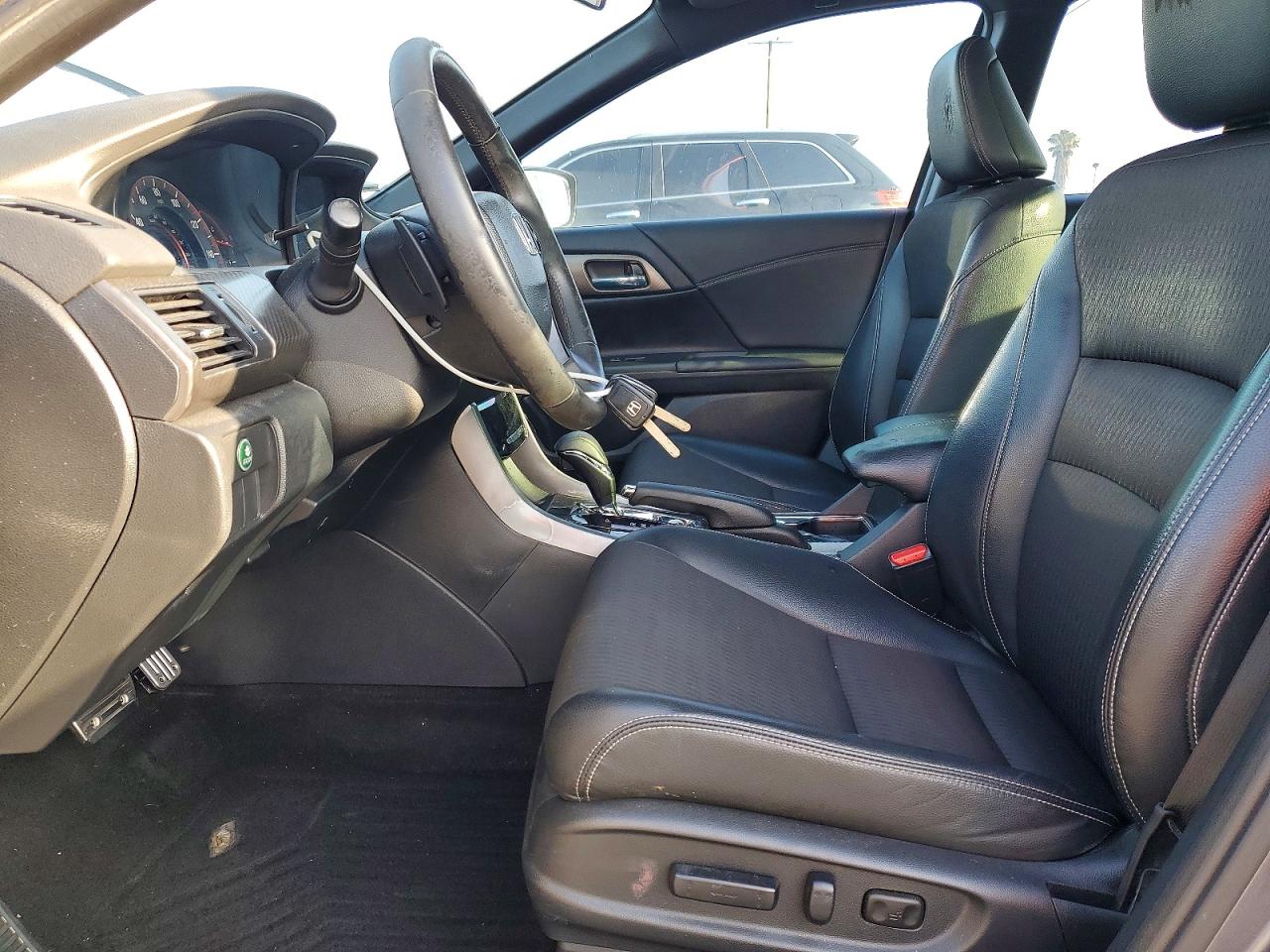 2016 HONDA ACCORD