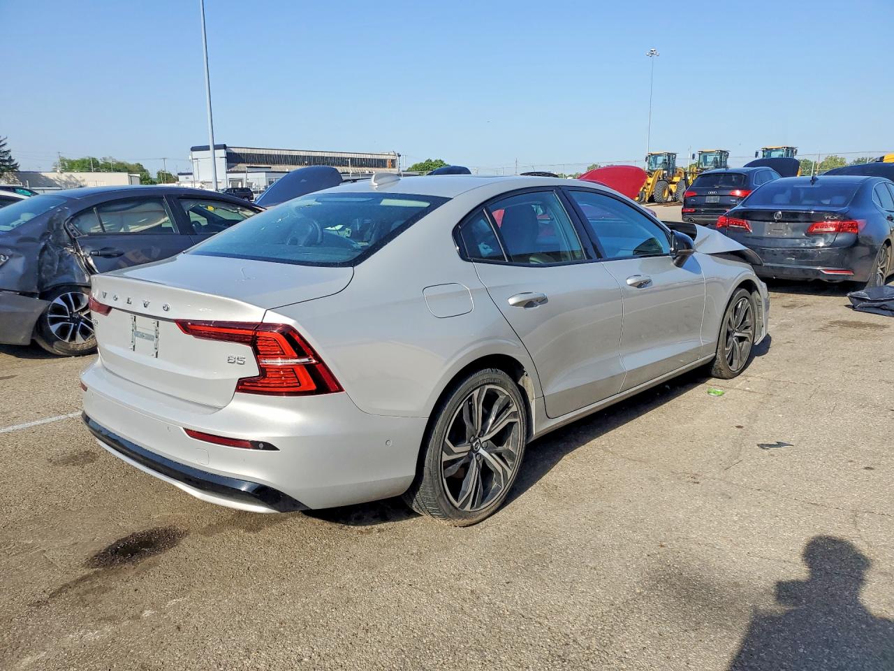 2024 VOLVO S60