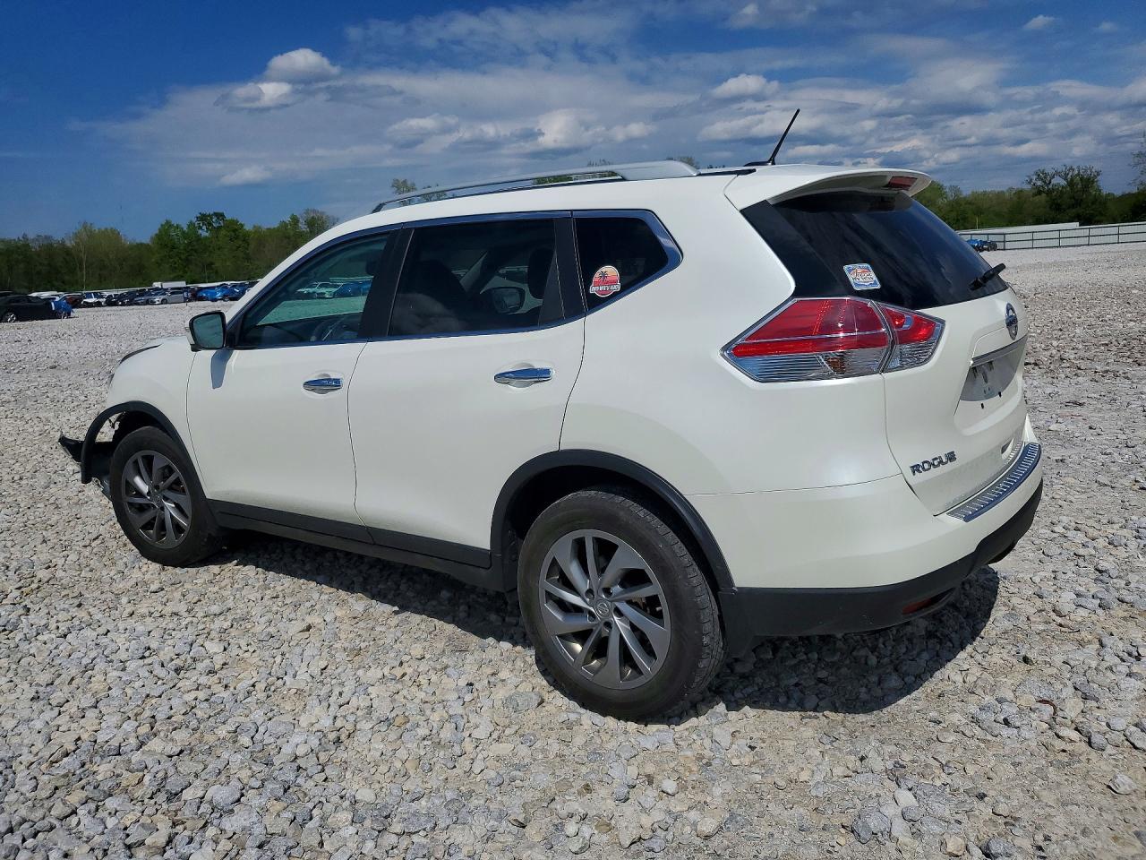 2015 NISSAN ROGUE