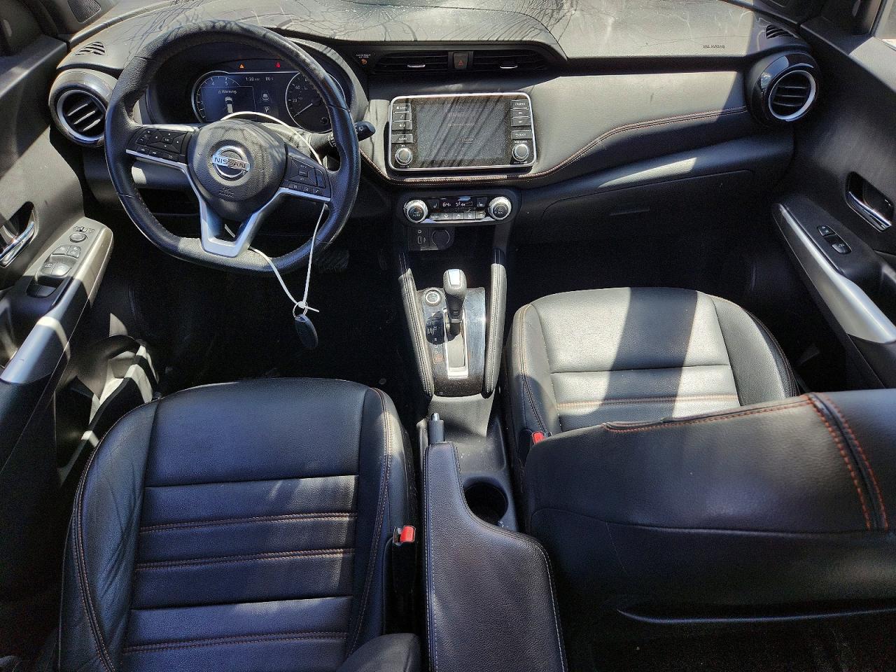 2020 NISSAN KICKS