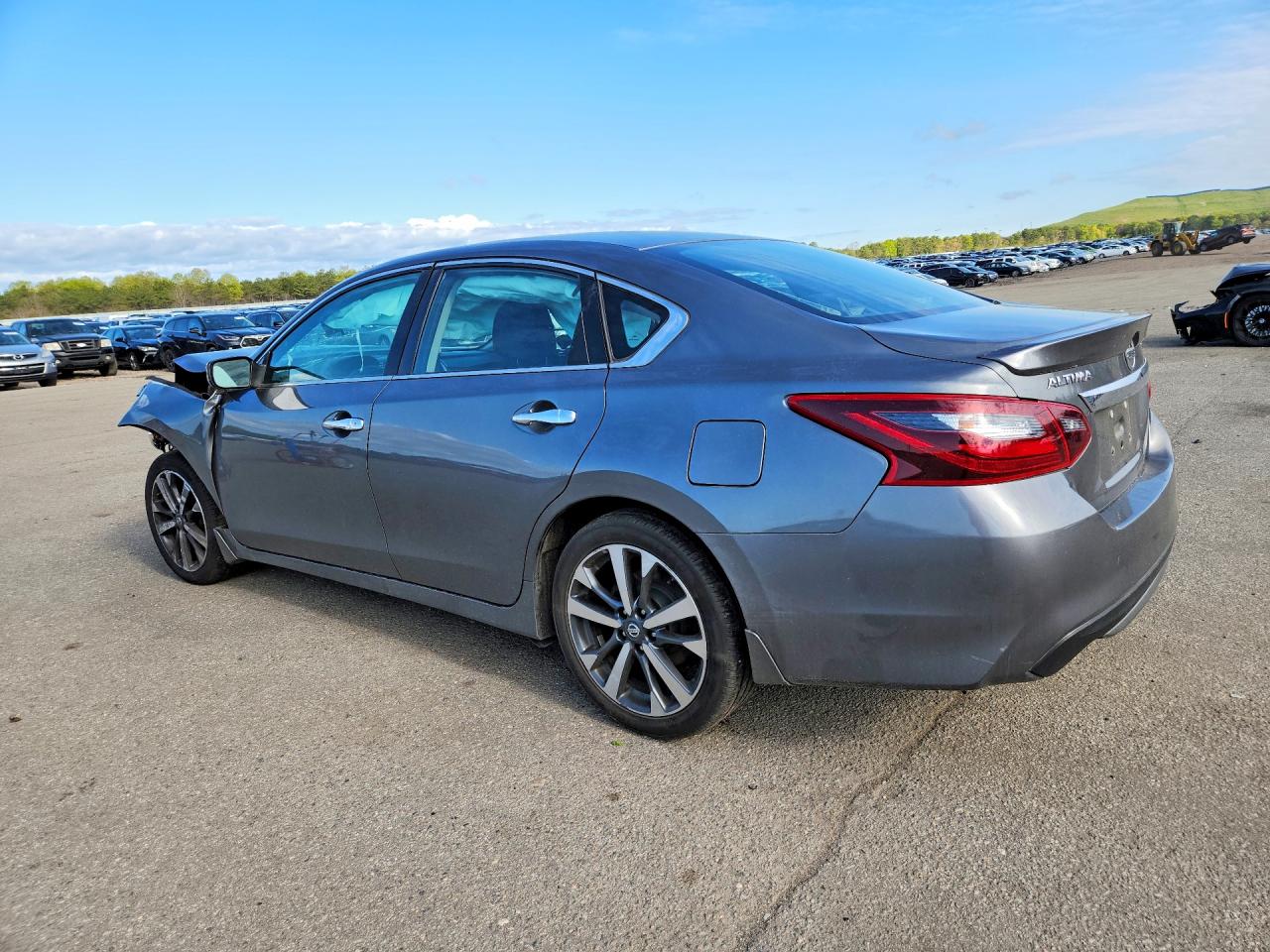2017 NISSAN ALTIMA