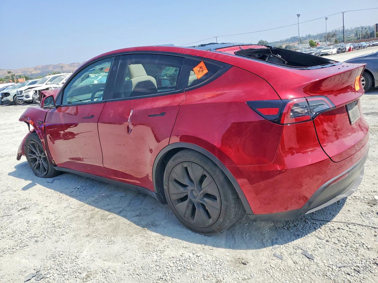 2025 TESLA MODEL Y