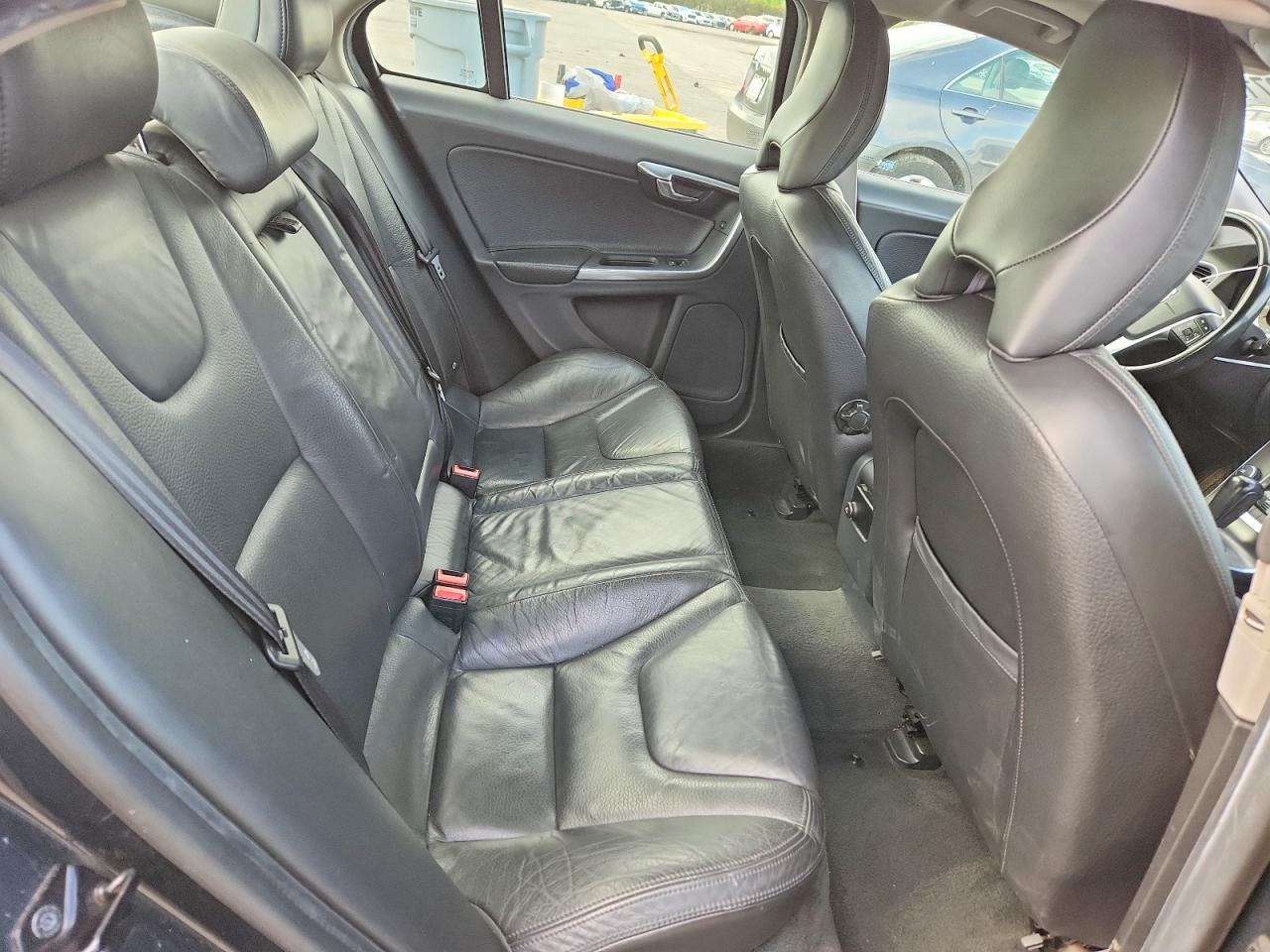 2012 VOLVO S60
