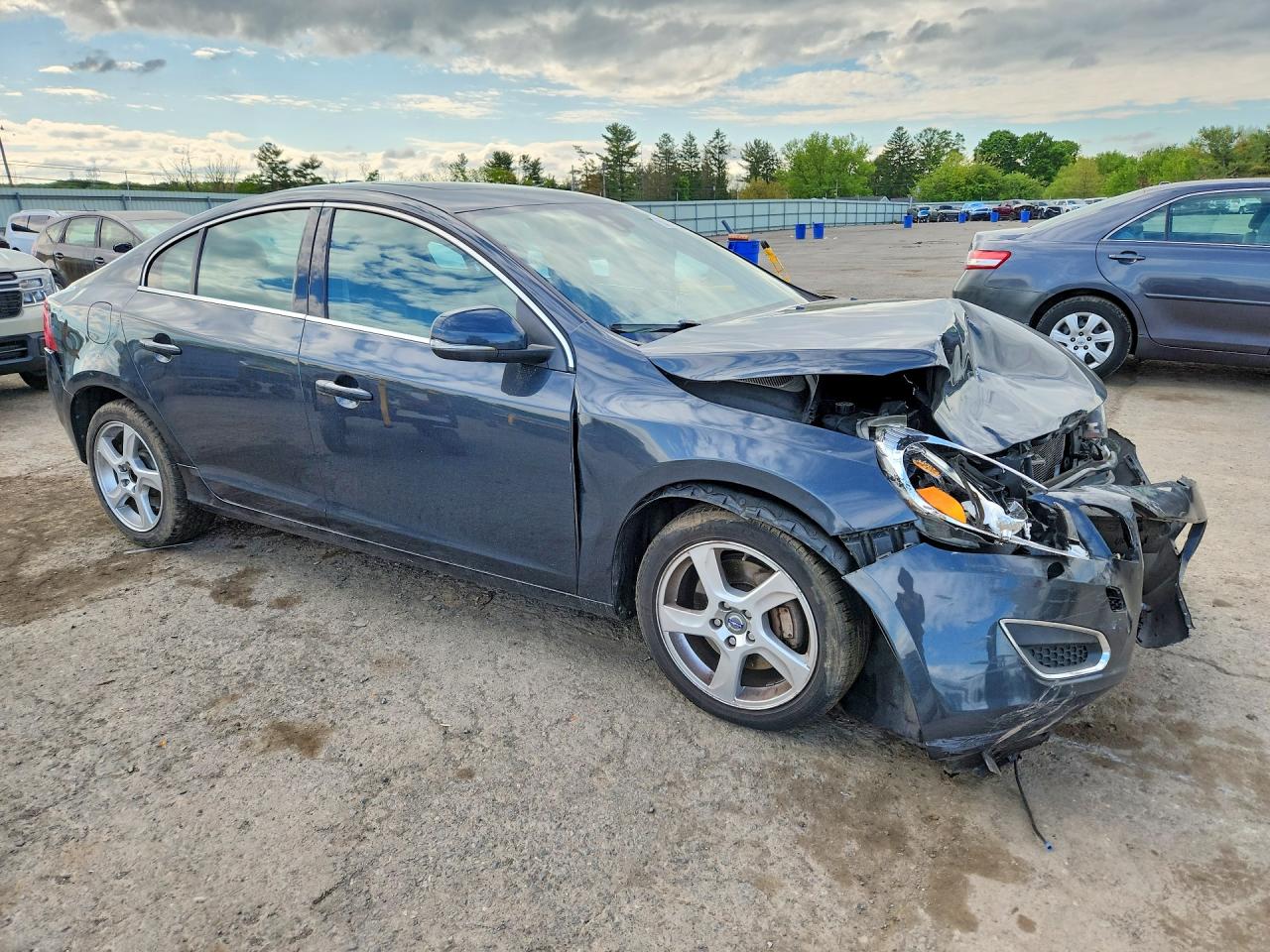 2012 VOLVO S60