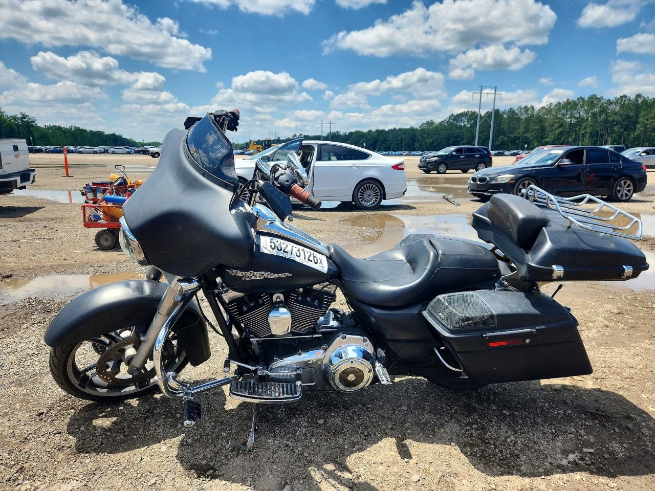 2011 HARLEY-DAVIDSON FL
