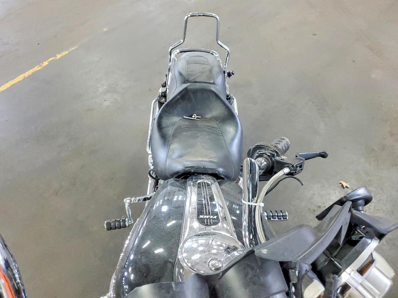 2006 HARLEY DAVIDSON FL