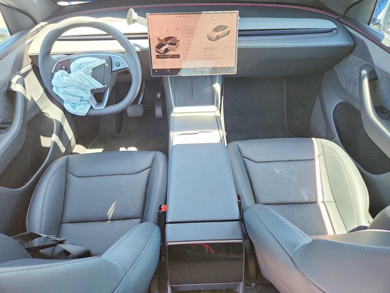 2026 TESLA MODEL Y