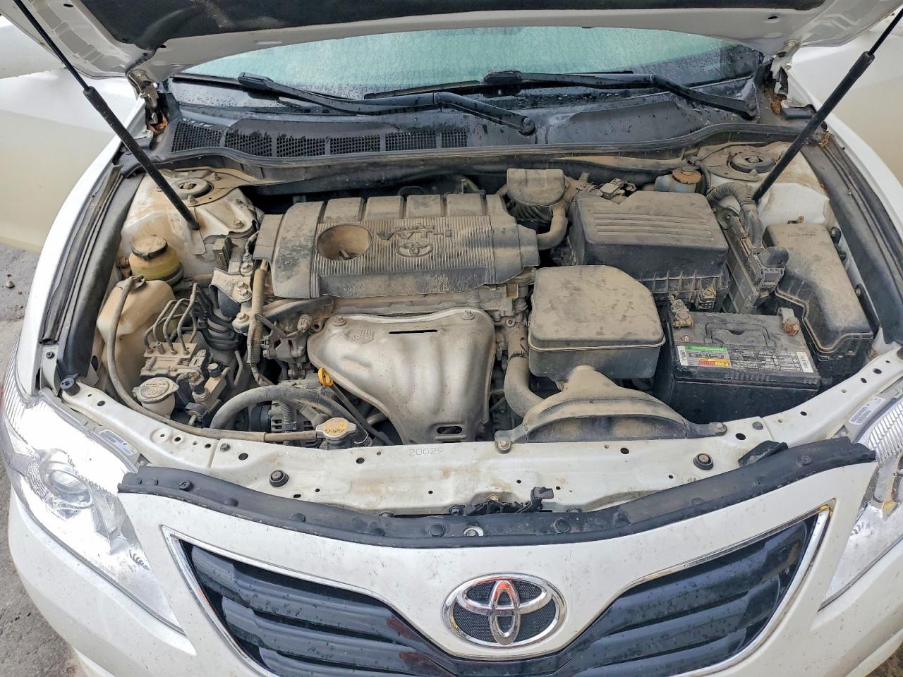 2011 TOYOTA CAMRY