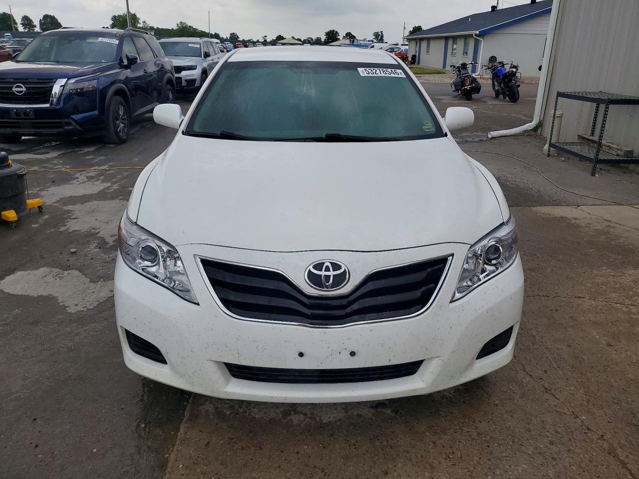 2011 TOYOTA CAMRY
