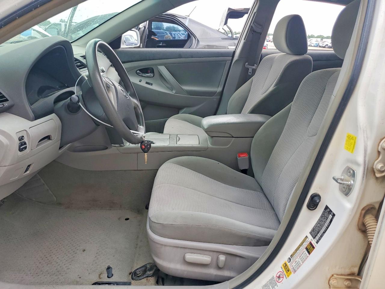 2011 TOYOTA CAMRY