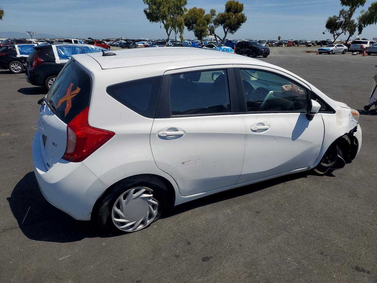 2016 NISSAN VERSA