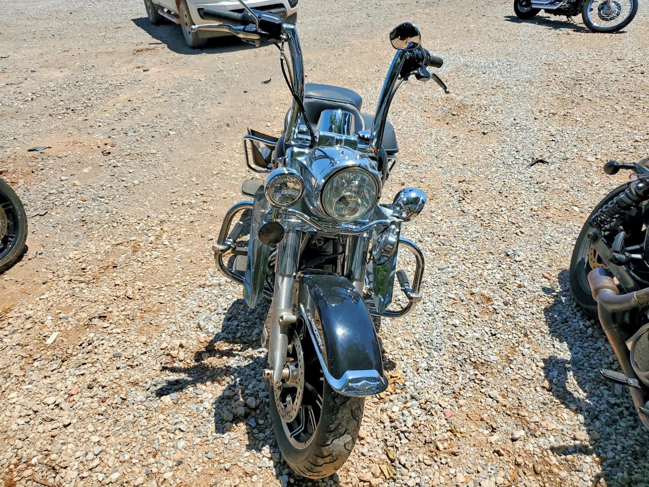 2015 HARLEY-DAVIDSON FL