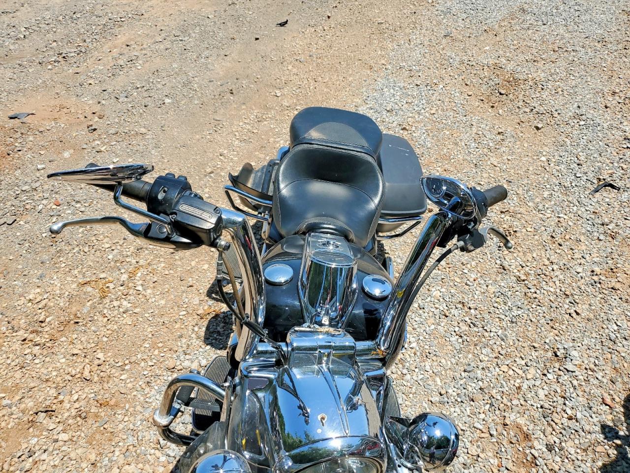 2015 HARLEY-DAVIDSON FL