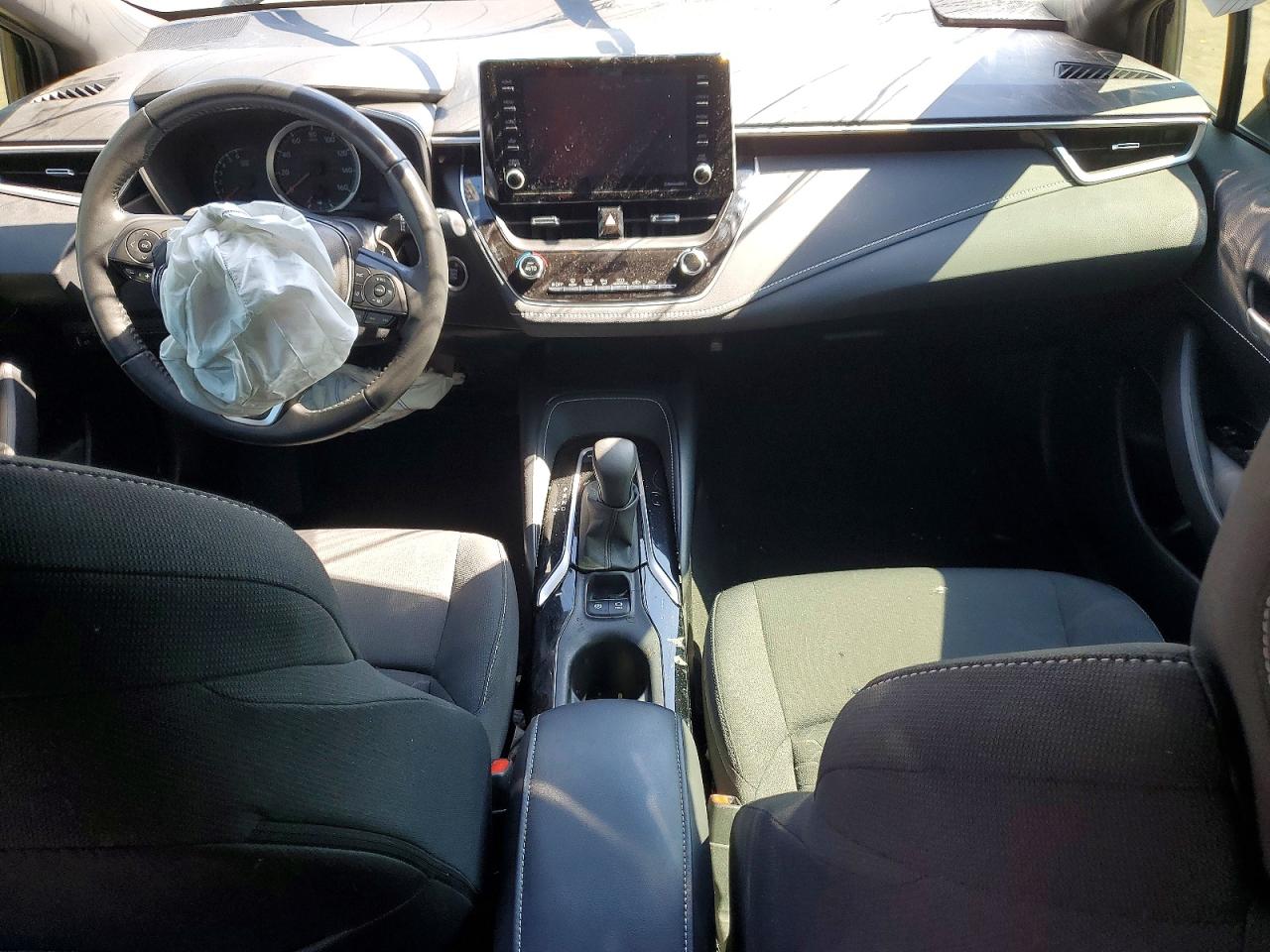 2022 TOYOTA COROLLA