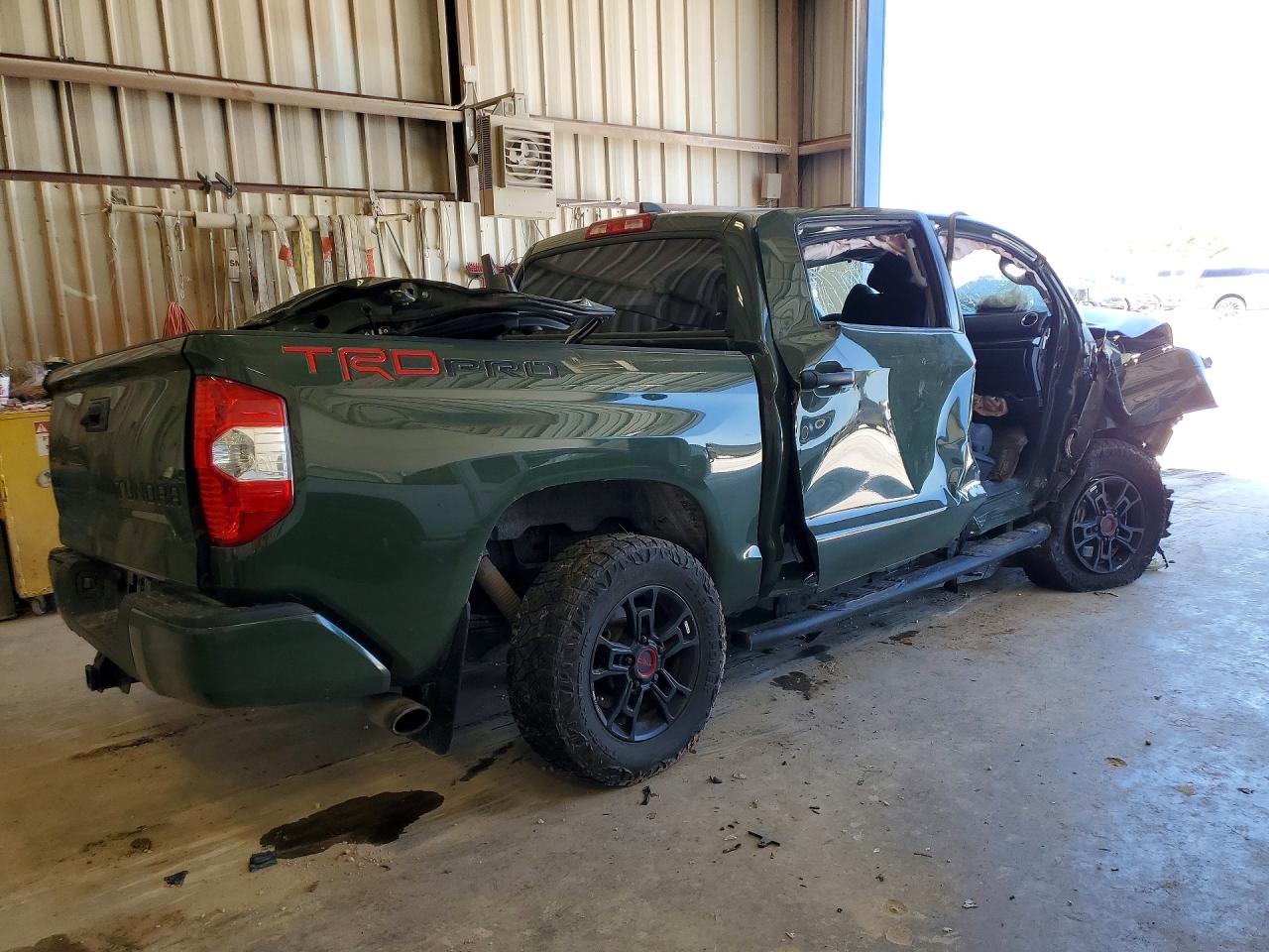 2020 TOYOTA TUNDRA