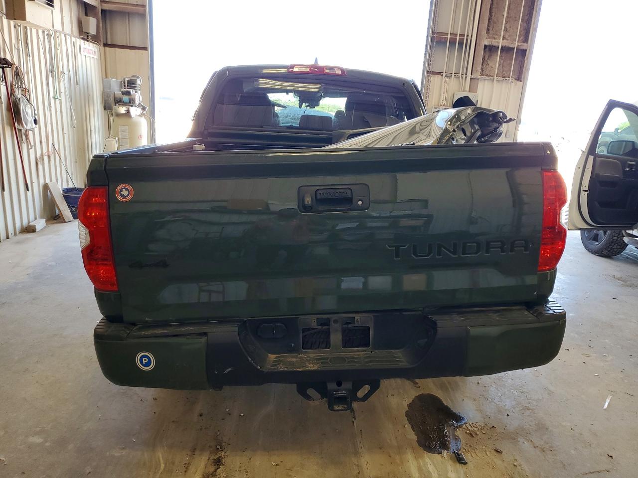 2020 TOYOTA TUNDRA