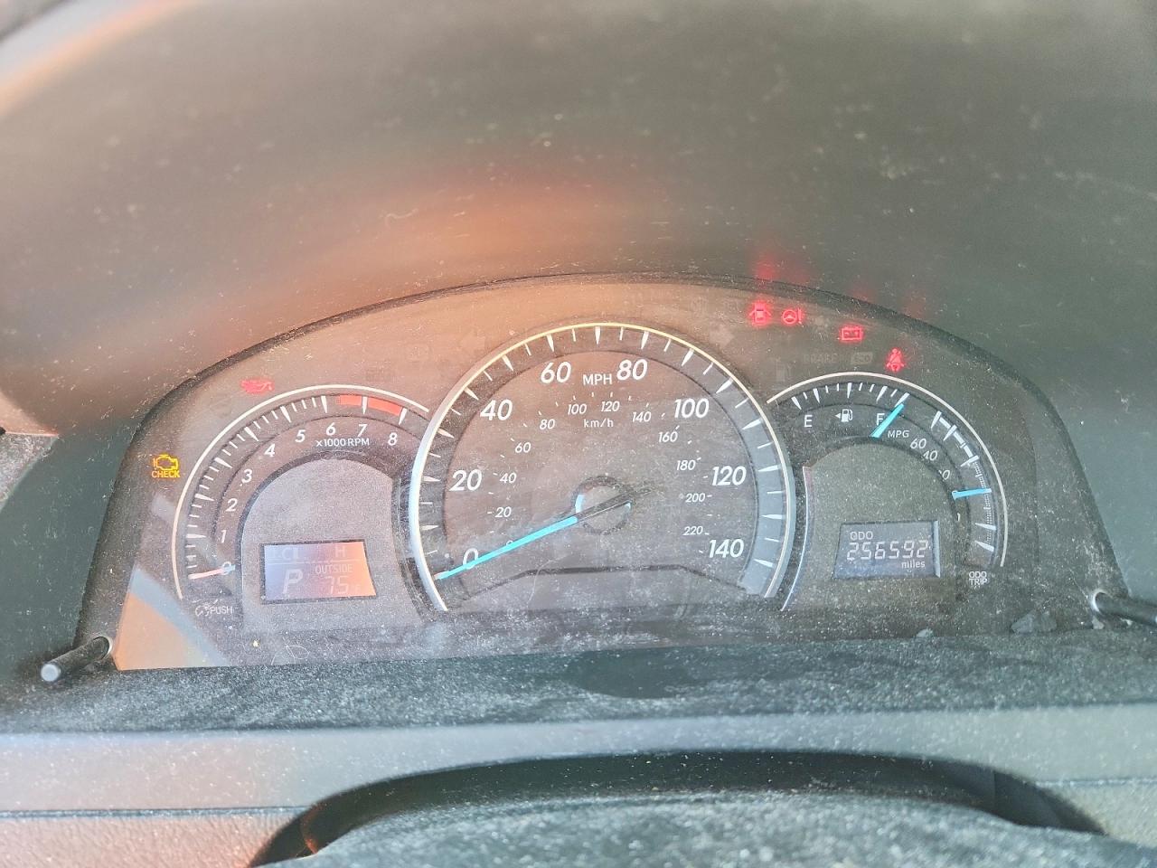 2012 TOYOTA CAMRY