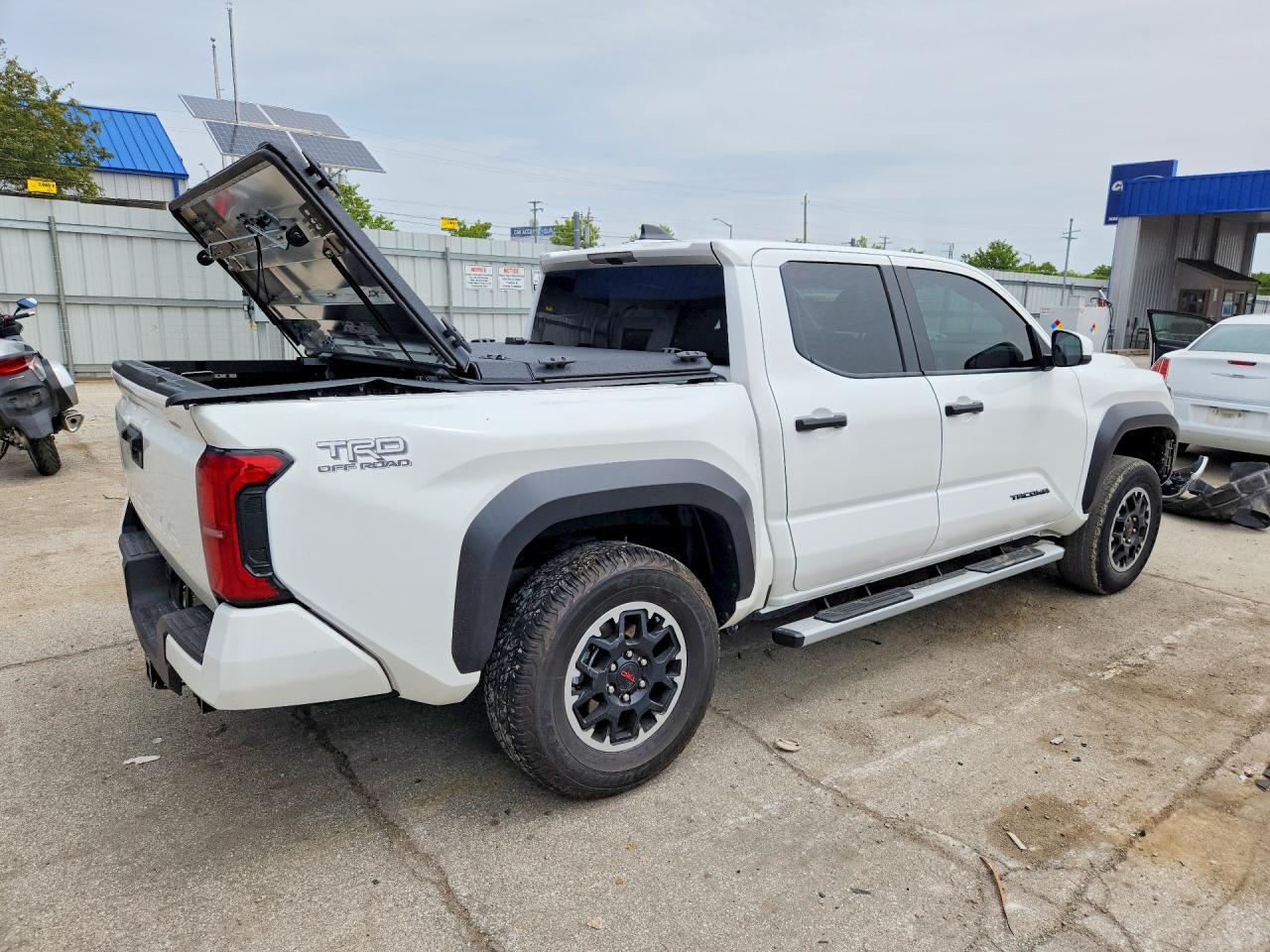 2025 TOYOTA TACOMA